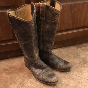 Frye “Antique” boots Size 8 B